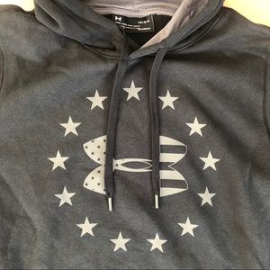 NWT UNDER ARMOUR FREEDOM FLAG HOODIE BLACK GRAY